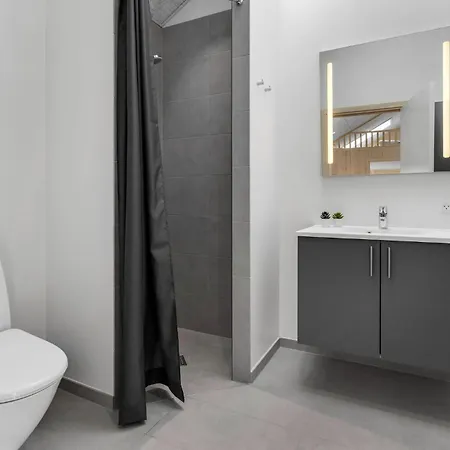 4 Bedroom Awesome In Vakantiehuis *