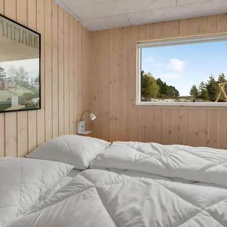 4 Bedroom Awesome In Romo *