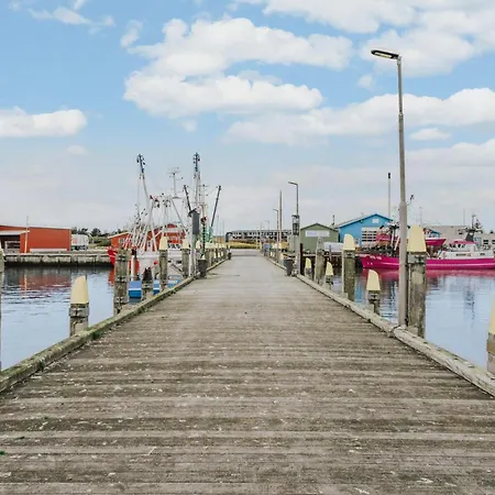 4 Bedroom Awesome In Romo Feriehus